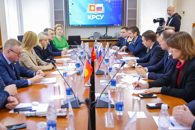 KRSU and the delegation of the Sverdlovsk region discussed cooperation with UrFU