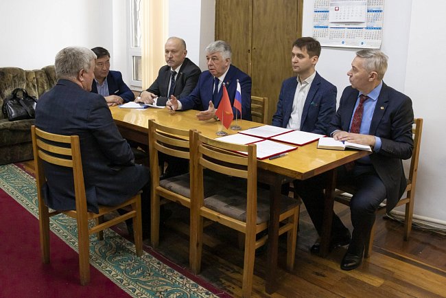 TsNIIChermet and KRSU signed a Cooperation Agreement