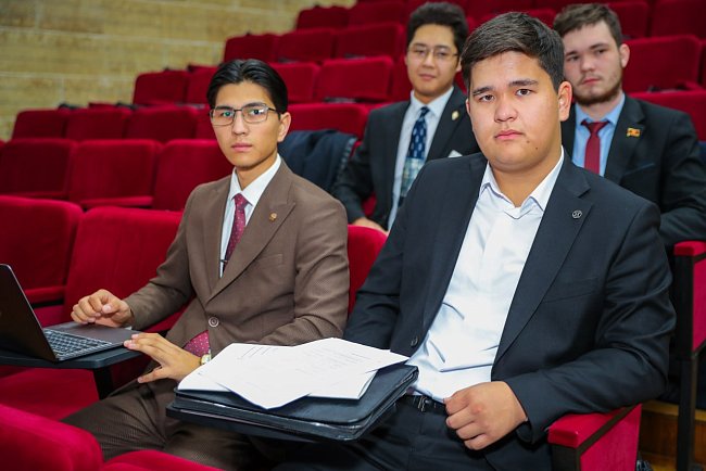An international scientific and practical conference dedicated to the Science Day of Kyrgyzstan and the 100th anniversary of the Kara-Kyrgyz Autonomous Region was held at KRSU