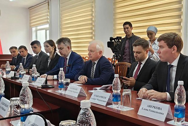 A delegation from Russia visited the Naryn region: KRSU and Naryn State University signed a cooperation agreement