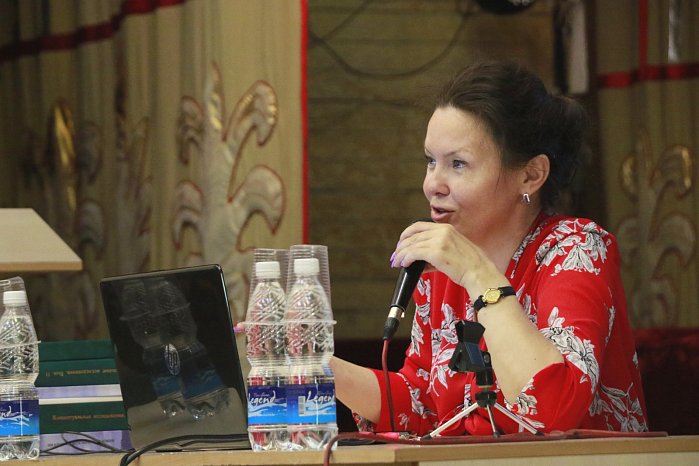 Professor Marina Pimenova gave a course for linguist teachers KRSU