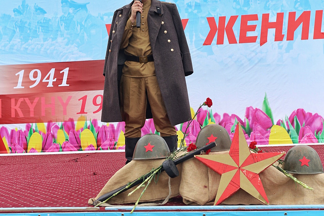 Творческие коллективы КРСУ выступили на праздничных мероприятиях ко Дню Победы