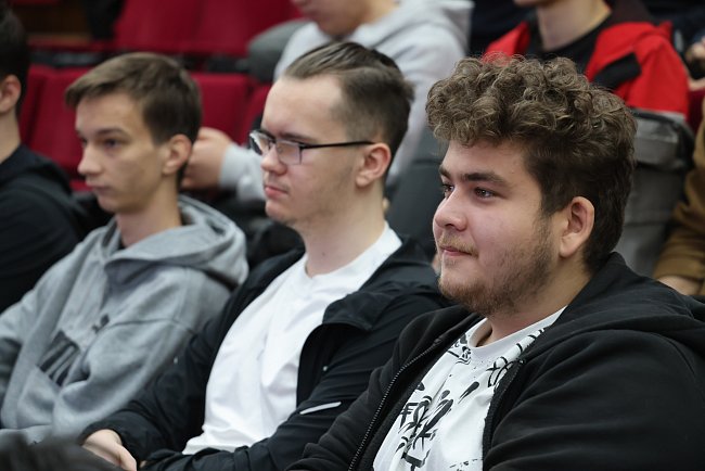 КРСУ Кыргызстанда өтүп жаткан Global HackAtom эл аралык чемпионатынын биринчи улуттук этабын өткөрүүдө