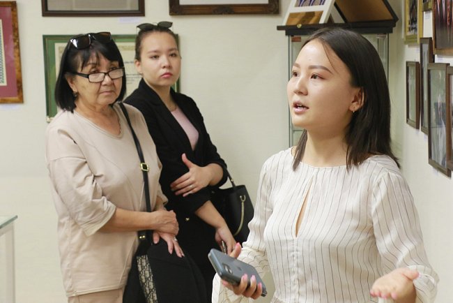Foreign students of KRSU visited the House-Museum of Ch. Aitmatova and Memorial Complex «Ata-Beyit»
