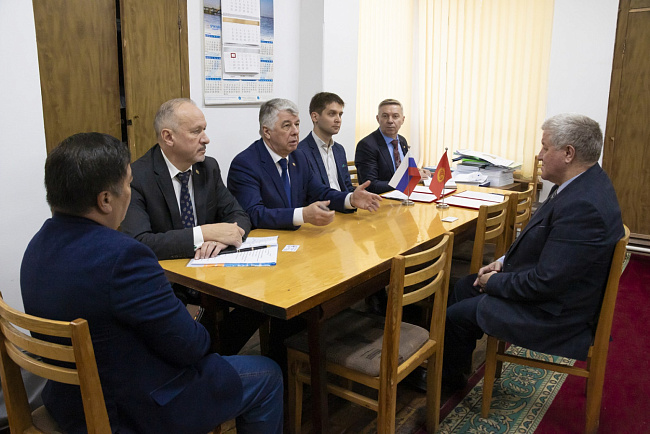 ЦНИИчермет и КРСУ подписали Соглашение о сотрудничестве