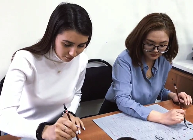 Кафедра мировых языков: поступайте на специальность «Перевод и переводоведение»!