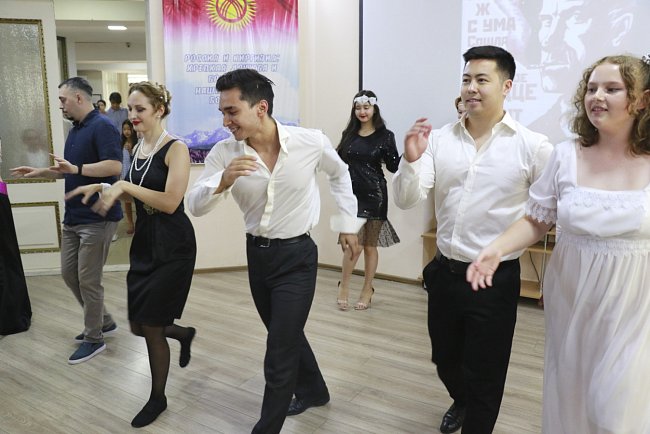 «Listen!»: the premiere of a concert-performance dedicated to the work of V. Mayakovsky took place in Bishkek
