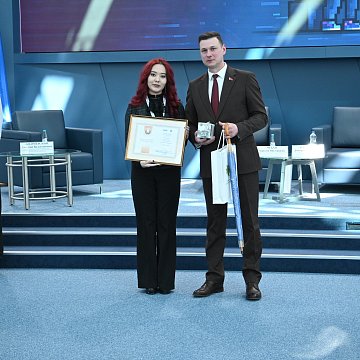 KRSU student Laili Khashimova — winner of an international competition and participant in a specialized seminar