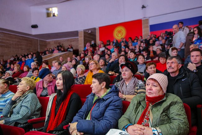 KRSU hosted the annual Christmas concert