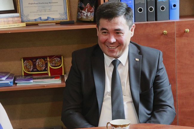 Lecture by the Ambassador of Turkmenistan to the Kyrgyz Republic Sh. Meredov