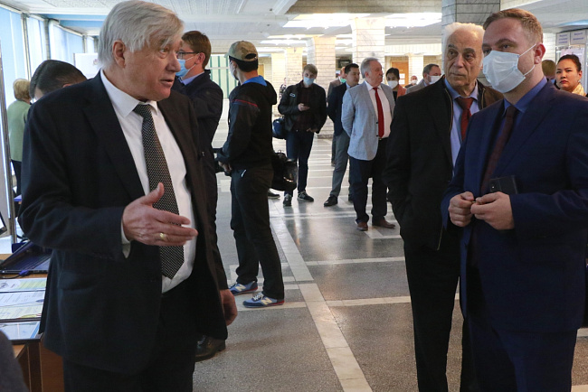 «Десант» российских журналистов в КРСУ