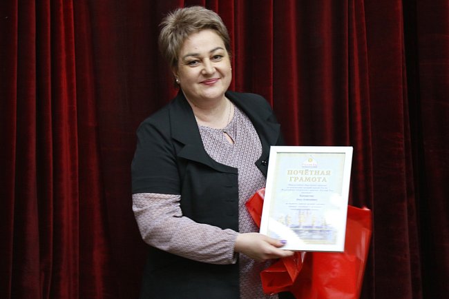 KRSU employees were presented with certificates and letters of gratitude for their loyalty to the traditions of the Russian people