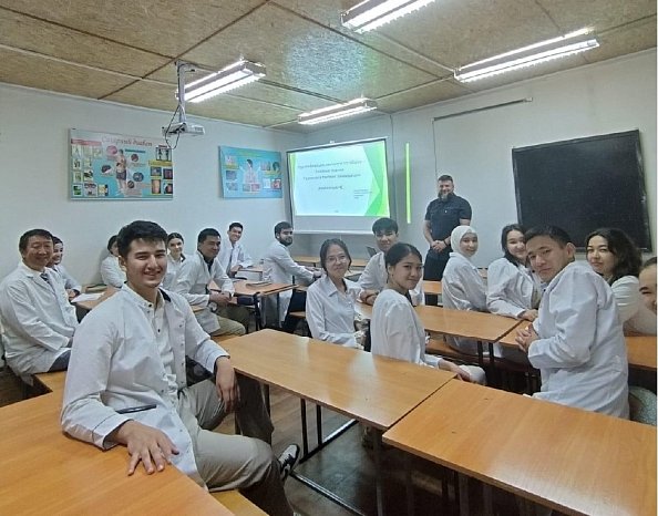Forensic specialist Alexey Abramov gave lectures for students of the medical faculty