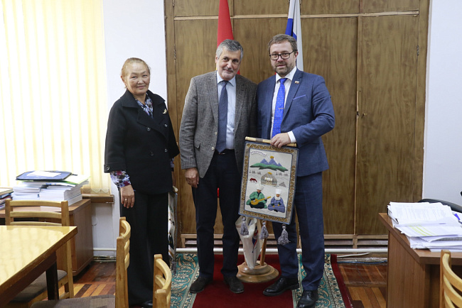 КРСУ укрепляет научные связи с российскими вузами