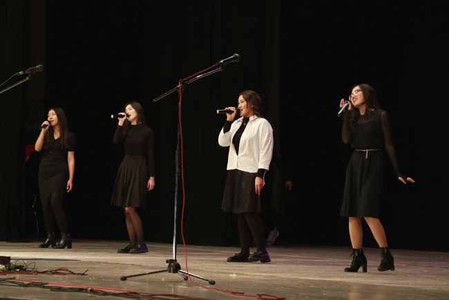 «Посвящение в студенты КРСУ-2022»: как это было (фотогалерея)