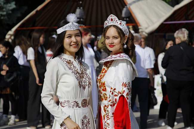 New educational prospects: KRSU received a mobile laboratory from ANO «Eurasia»
