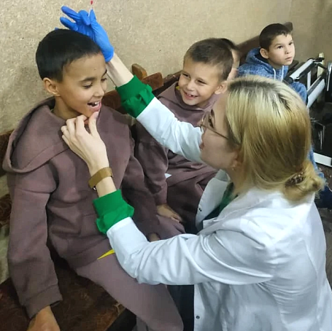 Students and graduates of KRSU visited an orphanage «Cheksiz Yrayim»