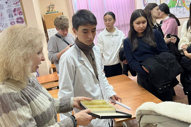 На Медицинском факультете КРСУ прошел День открытых дверей