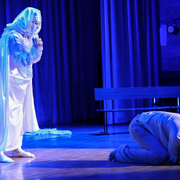 The premiere of the performance of the Youth Slavic Theater based on the work of M.A. took place at KRSU. Bulgakov «Notes from a doctor»