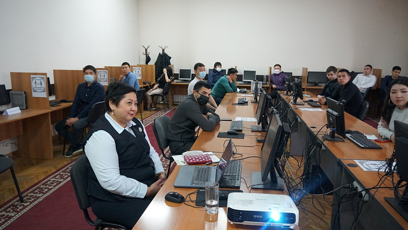 Юристы КРСУ познакомились с деятельностью ГКС КР