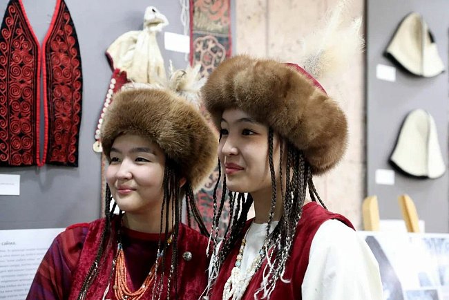 Associate Professor KRSU recognized as a master of embroidery at the festival «Saimaa 2023»