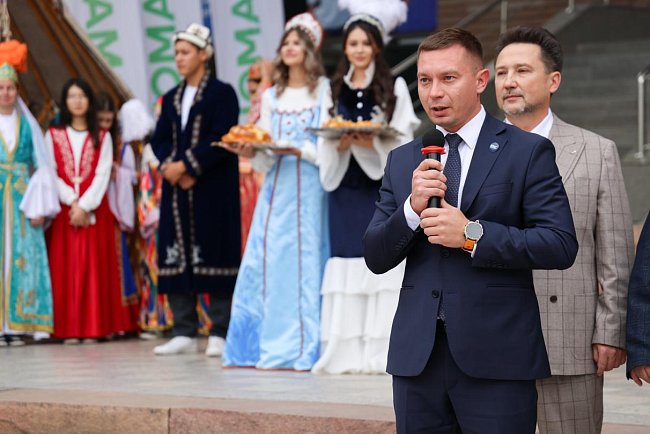 Россия менен Кыргызстандын университеттери курстарды салыштырып жатышат: Бишкекте III орус-кыргыз билим форуму башталды