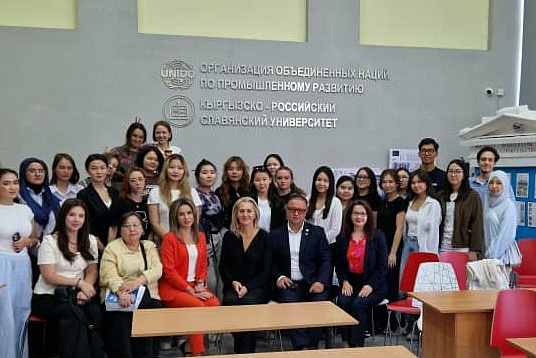 The chief architect of Kazan, Ilsiyar Tukhvatullina, gave a lecture at the Faculty of Architecture, Design and Construction.