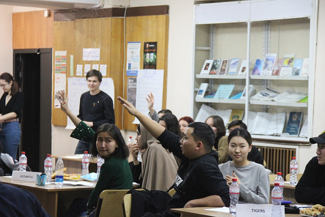 Познавательно и ярко: в КРСУ прошла интеллектуальная викторина