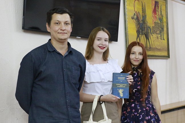 The sun of Russian poetry will rise!