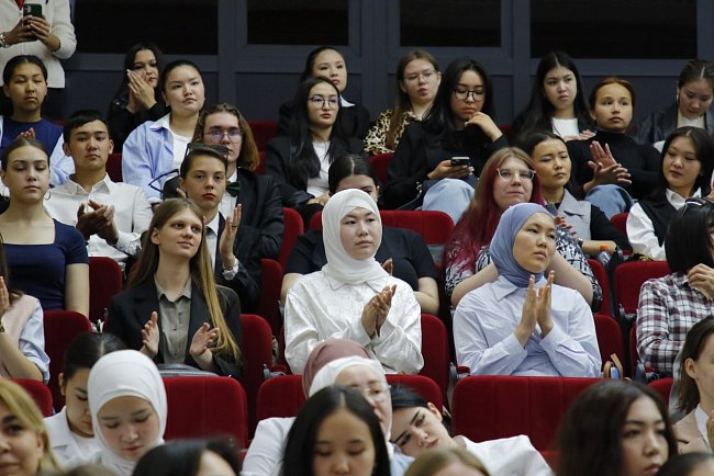 New educational prospects: KRSU received a mobile laboratory from ANO «Eurasia»