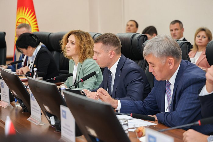 The university begins with a team: the rectors of Russia and Kyrgyzstan discussed new approaches to managing universities