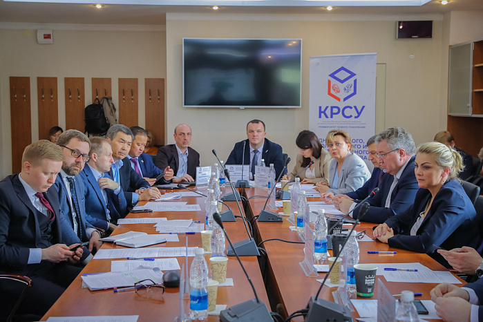 И.о. директора ИСИ М.В.Петроченко посетила Кыргызско-Росcийский Славянский университет имени Бориса Ельцина в составе делегации СПбПУ