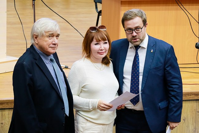 КРСУнун кызматкерлерине Ардак грамоталарды тапшыруу (26.09.2023)