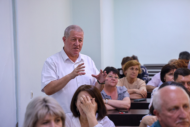 КРСУ переходит к институтской модели: ЕТФ и ФАДиС объединят в Политехнический институт