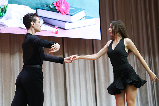 В КРСУ прошёл праздничный концерт ко Дню учителя