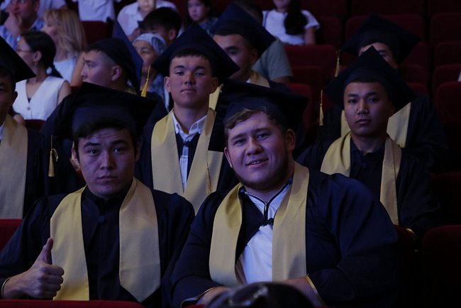 Architects of the future: KRSU hosted the graduation of the Faculty of Architecture, Design and Construction