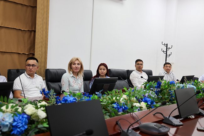 «Кыргыз Темир Жолу» кызматкерлери КРСУда квалификациясын жогорулатуу программасын аякташты