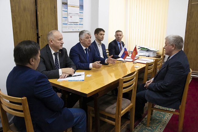 TsNIIChermet and KRSU signed a Cooperation Agreement