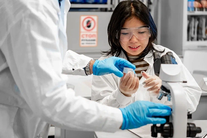 Кыргызстанские школьники посетили научный центр «Сириус» в Сочи