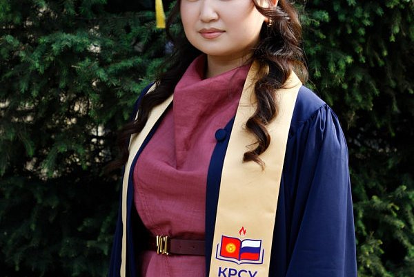 Graduate of the Faculty of International Relations KRSU: robes, fireworks and words that will be remembered for a long time