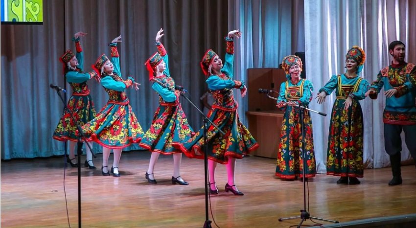 КРСУда Рождество концерти өттү