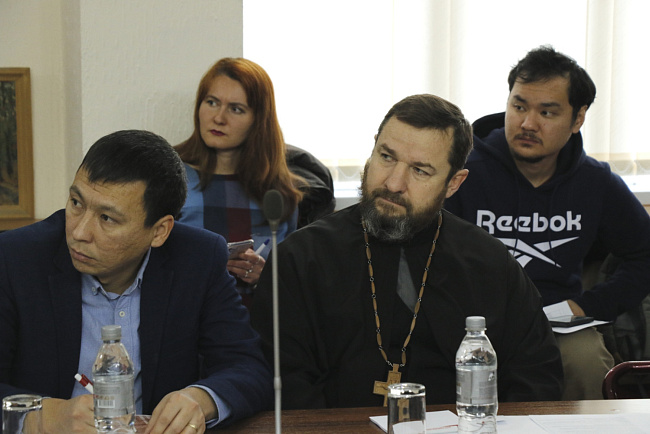 В КРСУ прошла конференция, посвященная 1500-летию христианства в Средней Азии