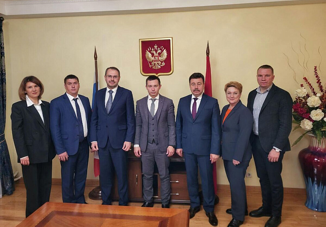 И.о. ректора КРСУ встретился с замминистра высшего образования и послом России