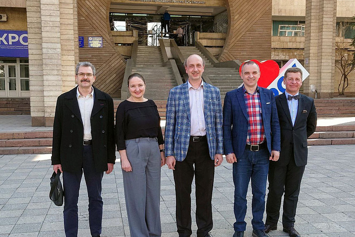 Slavic universities: Polytechnic helps KRSU develop relations with industrial partners