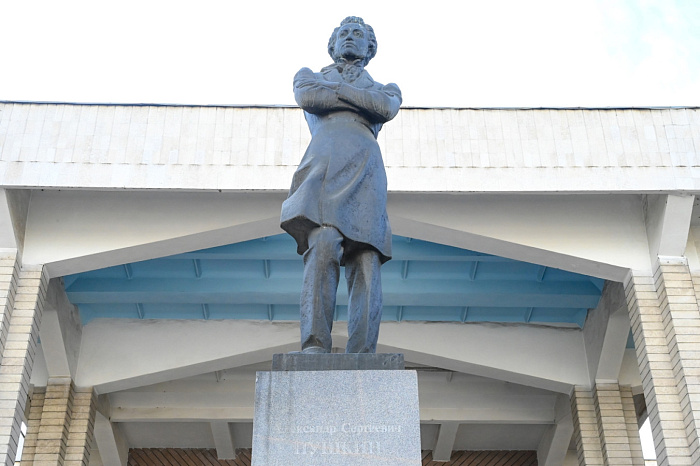 From October 9 to 16, 2023, an international historical school will be held at the KRSU