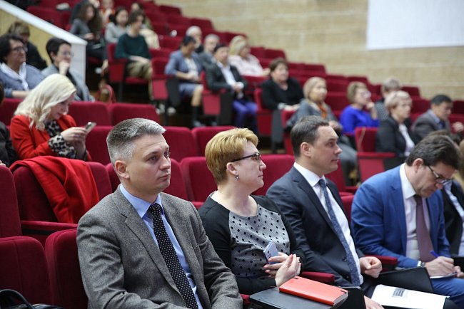 The Academic Council of KRSU approved candidates for the post of rector and heard a report on scientific and international activities