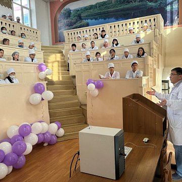 Lectures on anatomy: Associate Professor of KRSU Anvar Beisembayev trains teachers and students of KazNMU