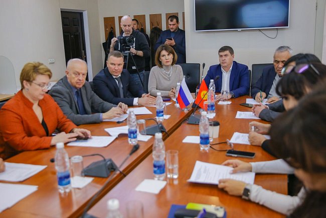 Кыргыз-Орус Славян университети жана OSOO «Alliance Алтын» 2024–2026-жылдарга кызматташуу боюнча Жол картасын түзүштү
