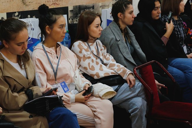 The International Conference «Russian language in the digital space of the CIS» was held at KRSU