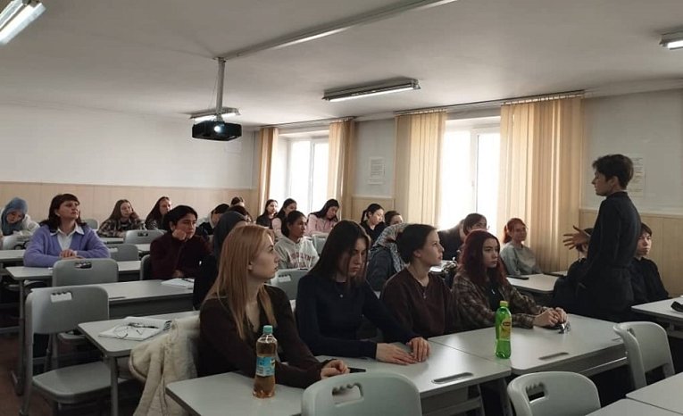 The Department of Russian Philology discussed the use of AI in science and education